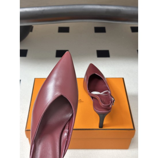 Hermès Fashion Shoes Best Quality
Women 35-41
Men 39-44