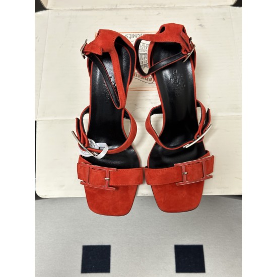 Hermès Fashion Shoes Best Quality
Women 35-41
Men 39-44