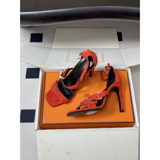 Hermès Fashion Shoes Best Quality
Women 35-41
Men 39-44
