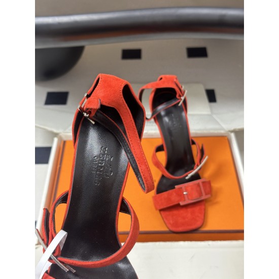 Hermès Fashion Shoes Best Quality
Women 35-41
Men 39-44