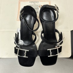 Hermès Fashion Shoes Best Quality
Women 35-41
Men 39-44