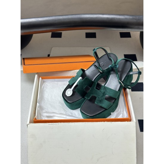 Hermès Fashion Shoes Best Quality
Women 35-41
Men 39-44