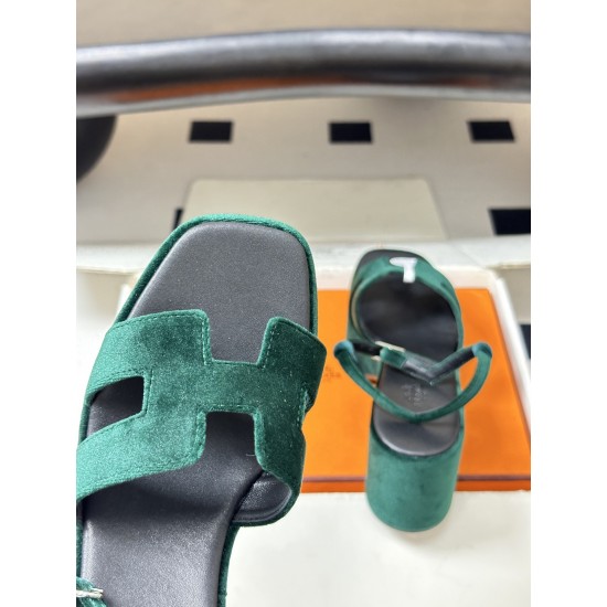 Hermès Fashion Shoes Best Quality
Women 35-41
Men 39-44