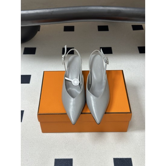 Hermès Fashion Shoes Best Quality
Women 35-41
Men 39-44