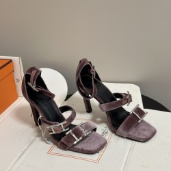 Hermès Fashion Shoes Best Quality
Women 35-41
Men 39-44