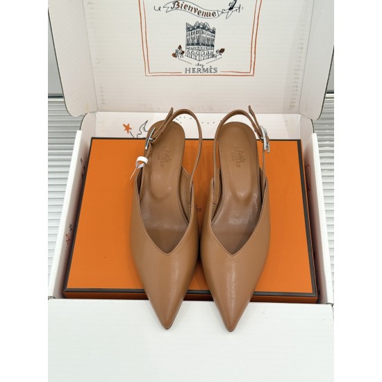 Hermès Fashion Shoes Best Quality
Women 35-41
Men 39-44