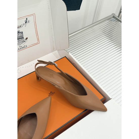 Hermès Fashion Shoes Best Quality
Women 35-41
Men 39-44