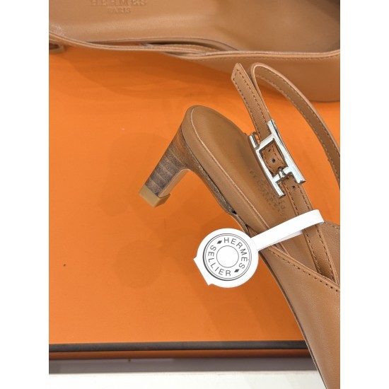 Hermès Fashion Shoes Best Quality
Women 35-41
Men 39-44