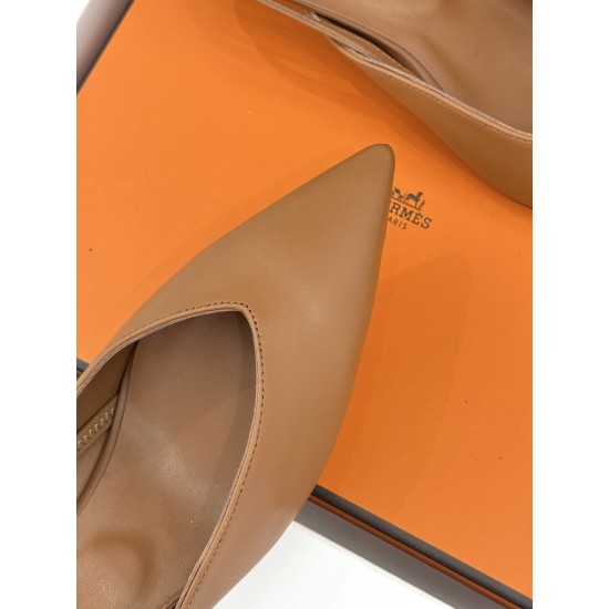 Hermès Fashion Shoes Best Quality
Women 35-41
Men 39-44