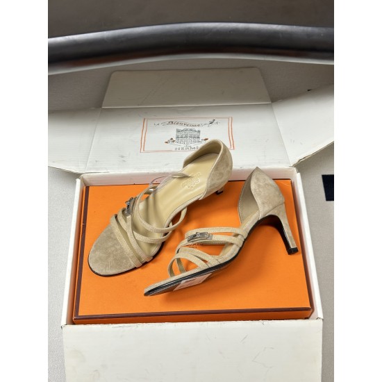 Hermès Fashion Shoes Best Quality
Women 35-41
Men 39-44