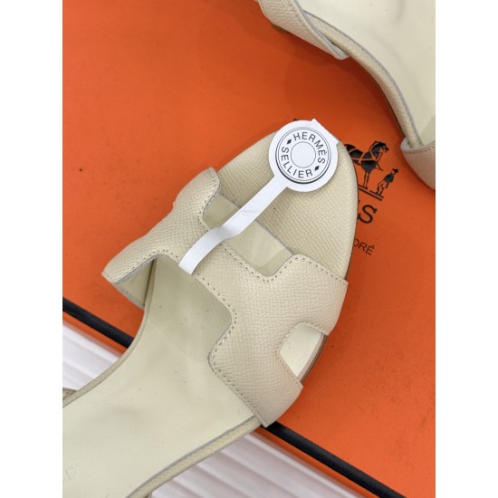 Hermès Fashion Shoes Best Quality
Women 35-41
Men 39-44