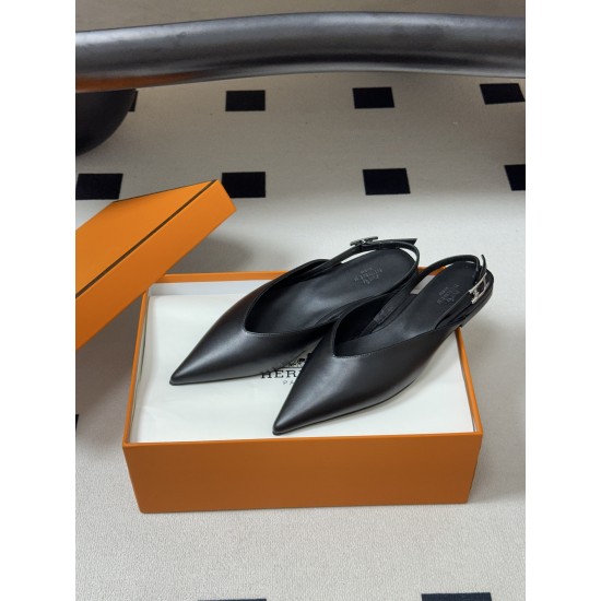 Hermès Fashion Shoes Best Quality
Women 35-41
Men 39-44