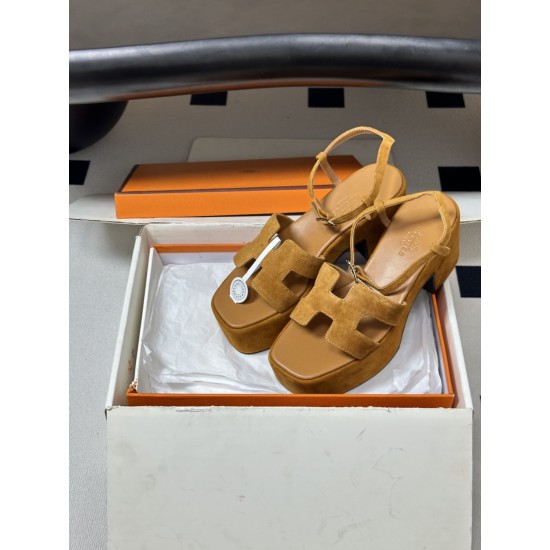 Hermès Fashion Shoes Best Quality
Women 35-41
Men 39-44