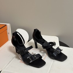 Hermès Fashion Shoes Best Quality
Women 35-41
Men 39-44