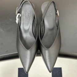 Hermès Fashion Shoes Best Quality
Women 35-41
Men 39-44