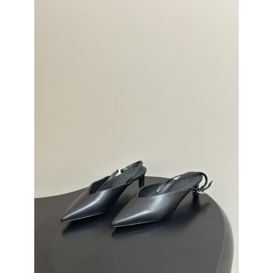 Hermès Fashion Shoes Best Quality
Women 35-41
Men 39-44