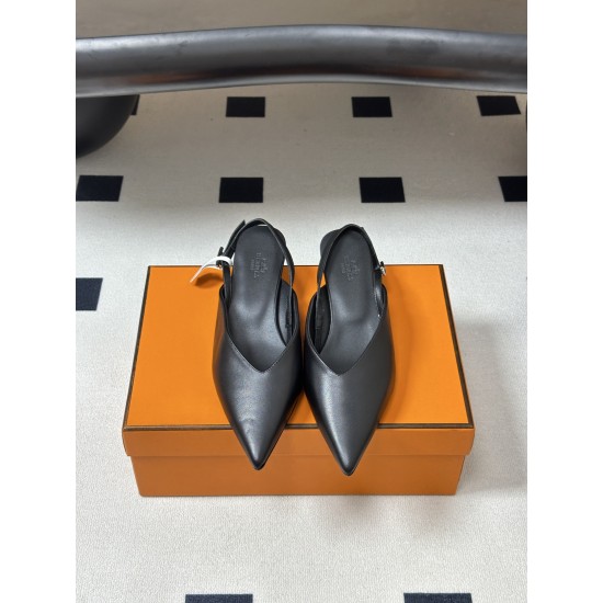 Hermès Fashion Shoes Best Quality
Women 35-41
Men 39-44