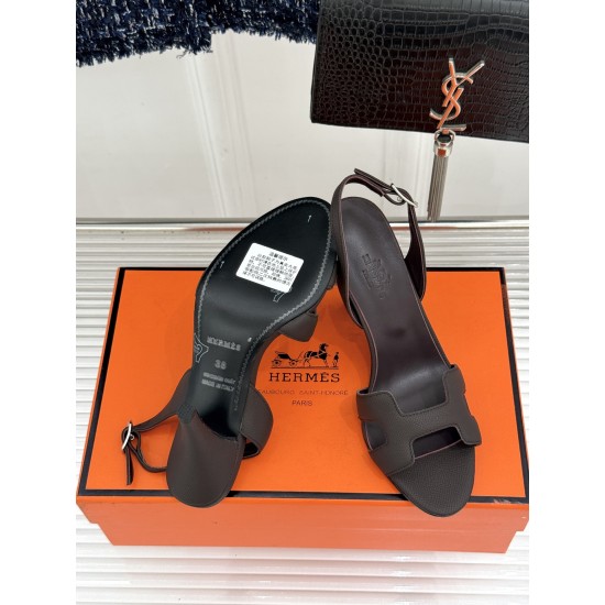 Hermès Fashion Shoes Best Quality
Women 35-41
Men 39-44