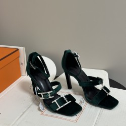 Hermès Fashion Shoes Best Quality
Women 35-41
Men 39-44