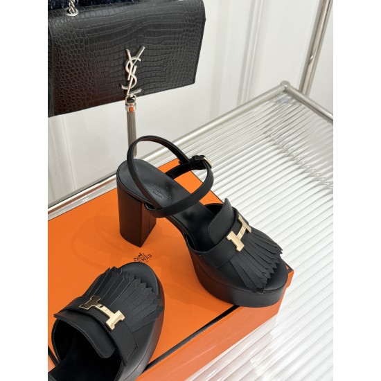 Hermès Fashion Shoes Best Quality
Women 35-41
Men 39-44