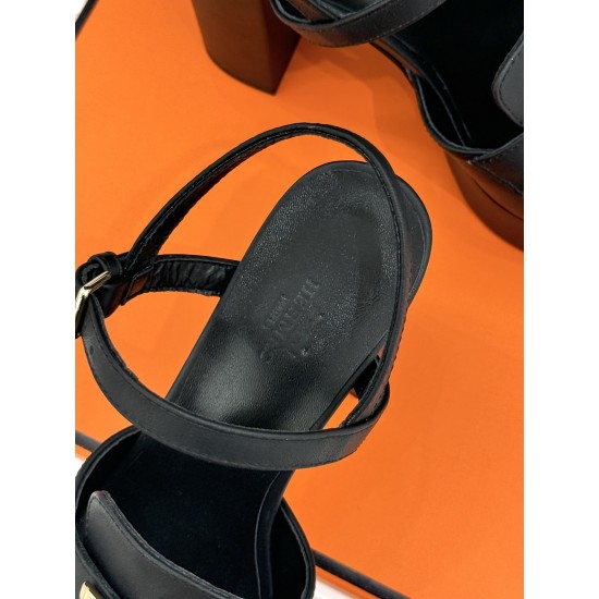 Hermès Fashion Shoes Best Quality
Women 35-41
Men 39-44