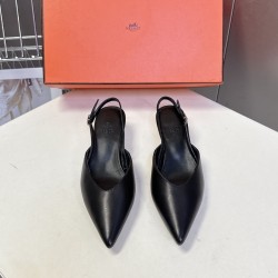 Hermès Fashion Shoes Best Quality
Women 35-41
Men 39-44