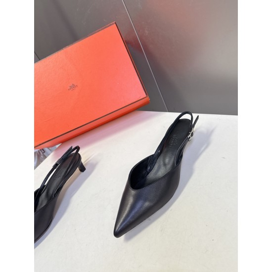 Hermès Fashion Shoes Best Quality
Women 35-41
Men 39-44