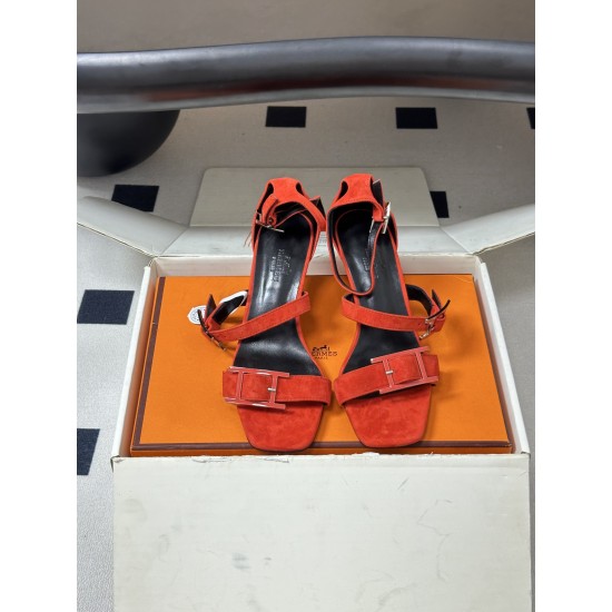 Hermès Fashion Shoes Best Quality
Women 35-41
Men 39-44
