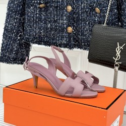 Hermès Fashion Shoes Best Quality
Women 35-41
Men 39-44