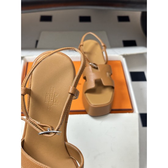Hermès Fashion Shoes Best Quality
Women 35-41
Men 39-44