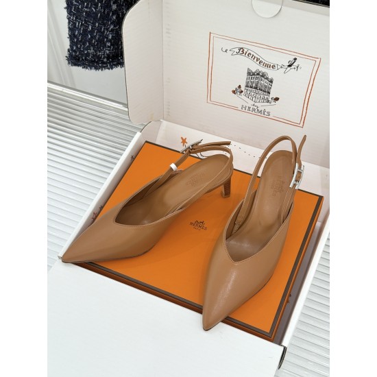 Hermès Fashion Shoes Best Quality
Women 35-41
Men 39-44