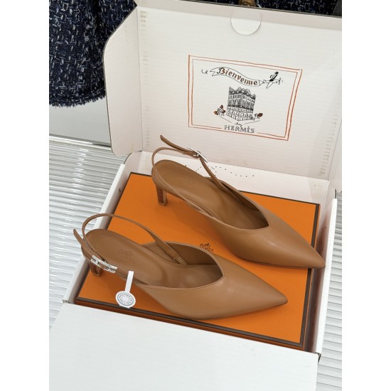 Hermès Fashion Shoes Best Quality
Women 35-41
Men 39-44