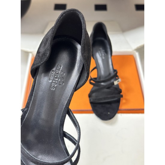 Hermès Fashion Shoes Best Quality
Women 35-41
Men 39-44