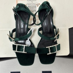 Hermès Fashion Shoes Best Quality
Women 35-41
Men 39-44