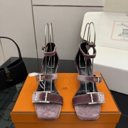 Hermès Fashion Shoes Best Quality
Women 35-41
Men 39-44