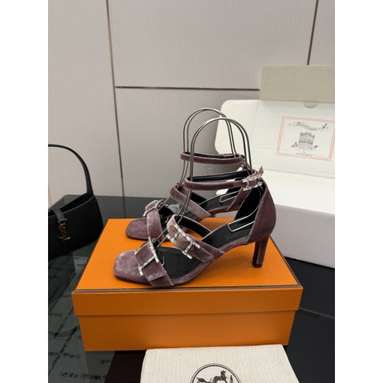 Hermès Fashion Shoes Best Quality
Women 35-41
Men 39-44
