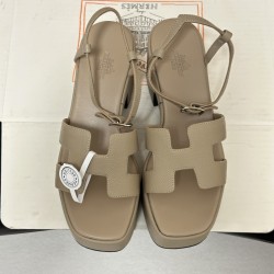 Hermès Fashion Shoes Best Quality
Women 35-41
Men 39-44