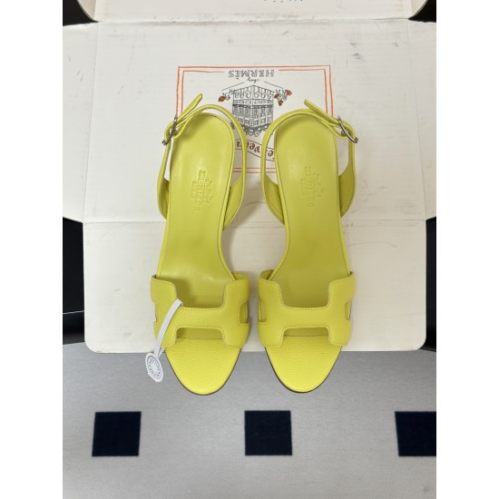 Hermès Fashion Shoes Best Quality
Women 35-41
Men 39-44
