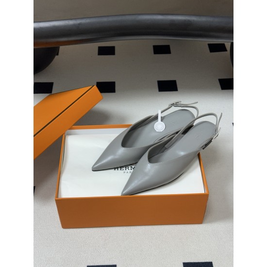 Hermès Fashion Shoes Best Quality
Women 35-41
Men 39-44