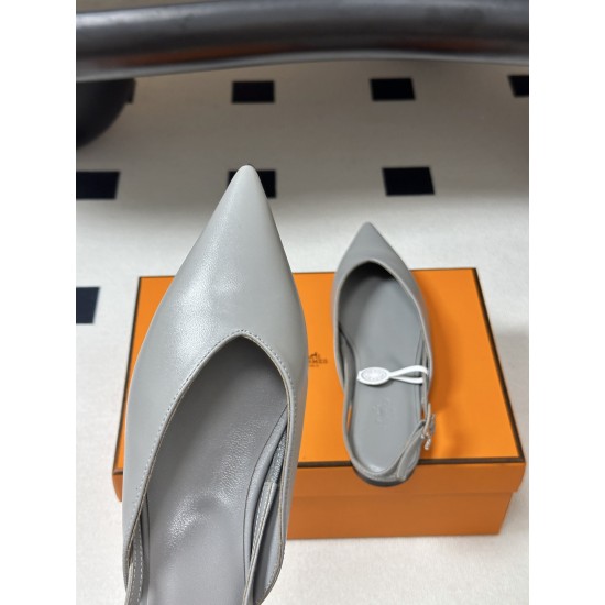 Hermès Fashion Shoes Best Quality
Women 35-41
Men 39-44