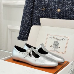 Hermès Fashion Shoes Best Quality
Women 35-41
Men 39-44