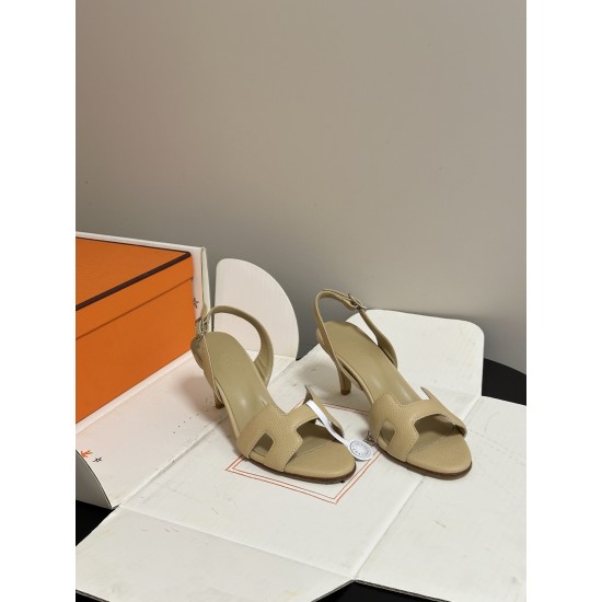 Hermès Fashion Shoes Best Quality
Women 35-41
Men 39-44