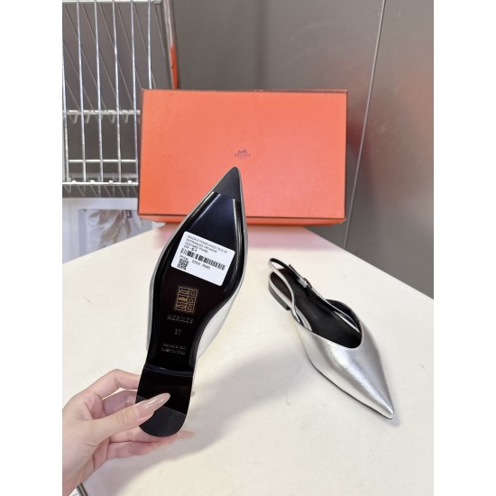 Hermès Fashion Shoes Best Quality
Women 35-41
Men 39-44