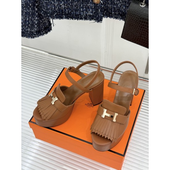 Hermès Fashion Shoes Best Quality
Women 35-41
Men 39-44
