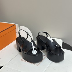 Hermès Fashion Shoes Best Quality
Women 35-41
Men 39-44