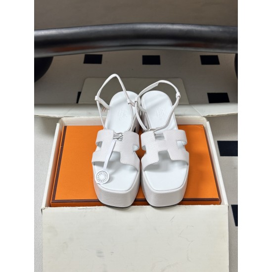 Hermès Fashion Shoes Best Quality
Women 35-41
Men 39-44