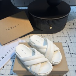 Inuikii Slippers Collection
Women 35-40
