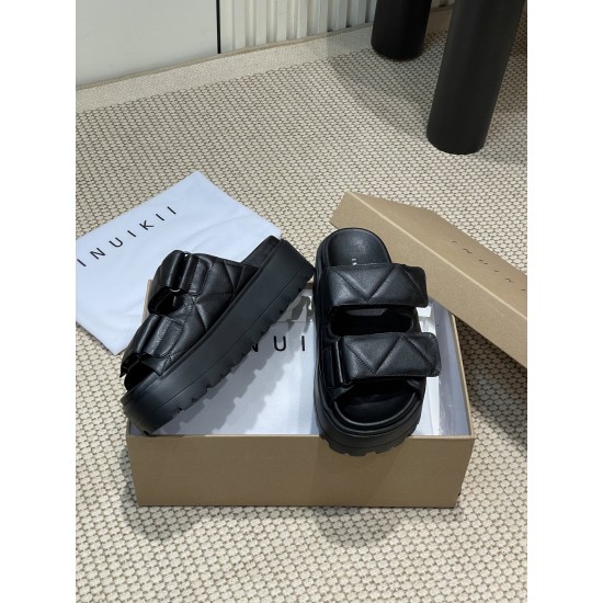 Inuikii Slippers Collection
Women 35-40
