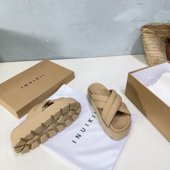 Inuikii Slippers Collection
Women 35-40

