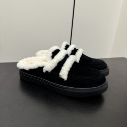 Inuikii Slippers Collection
Women 35-40
